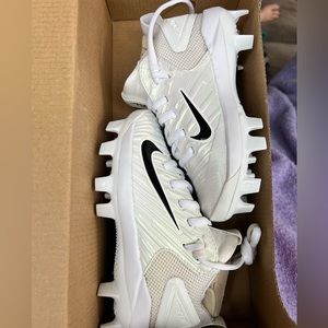 Children’s Size 9 Nike Baseball Cleats NWT